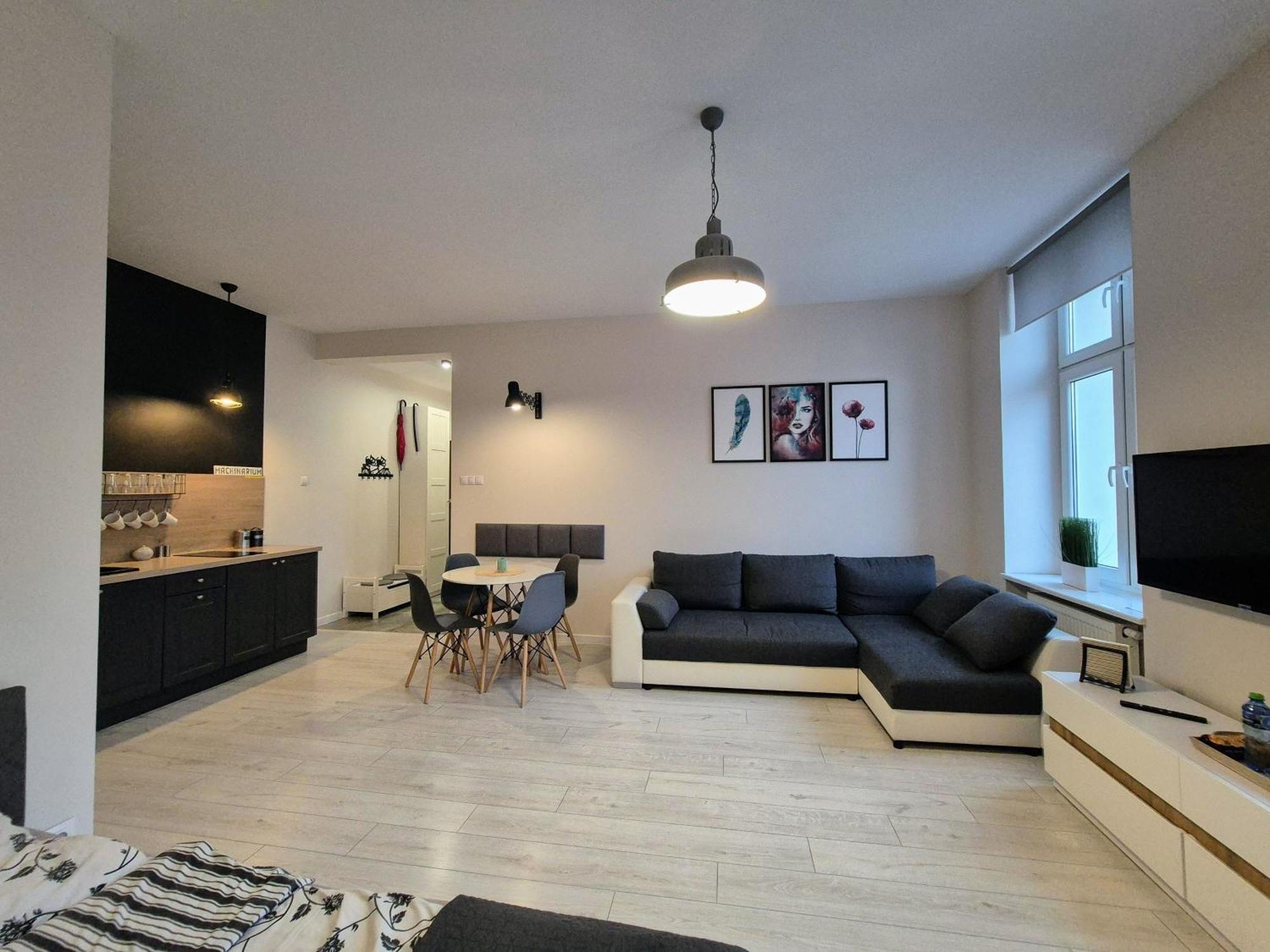 Charming Apartment In The City Centre, Lodz Buitenkant foto