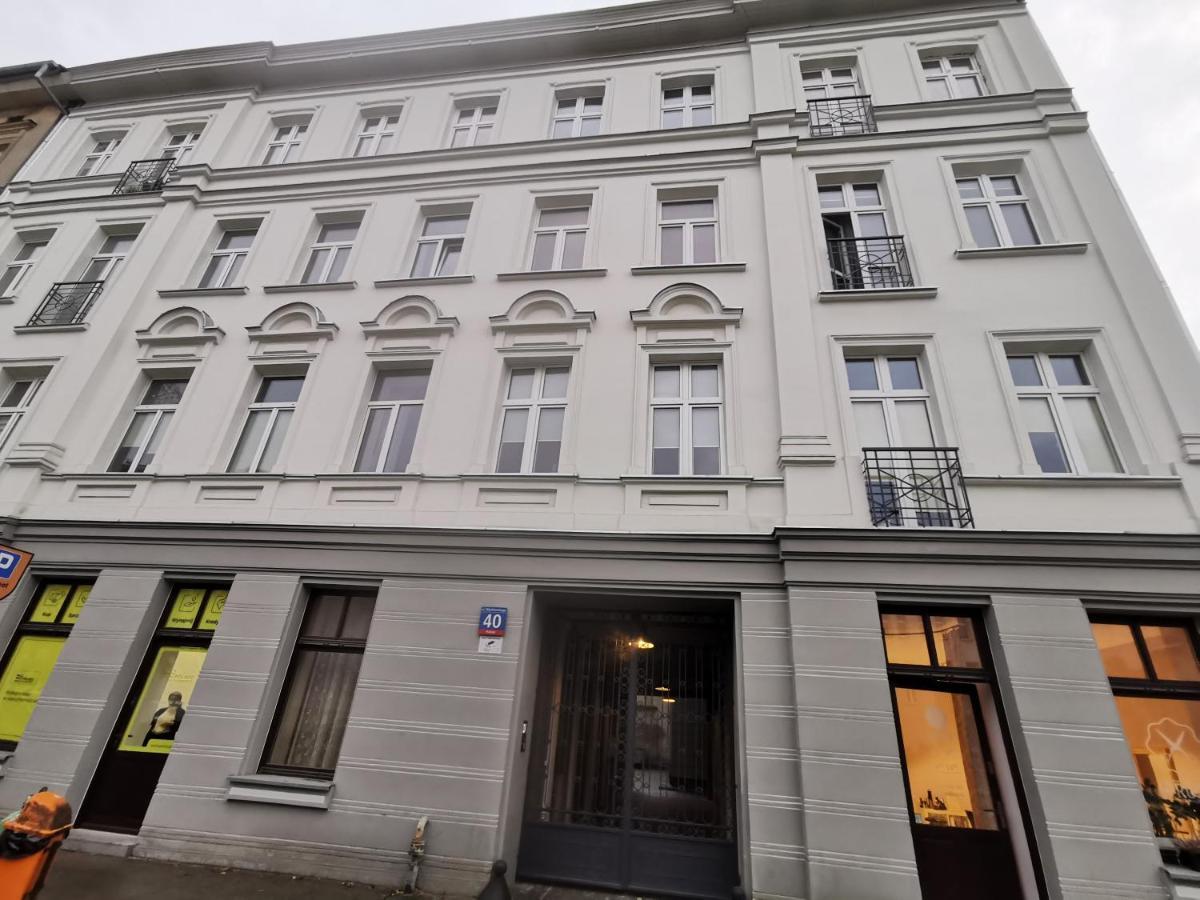 Charming Apartment In The City Centre, Lodz Buitenkant foto