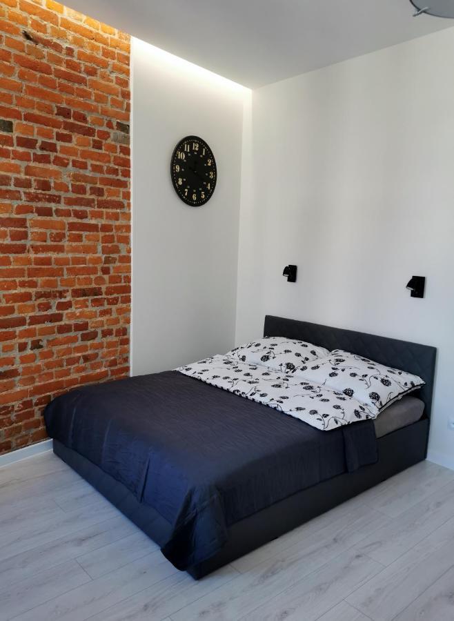 Charming Apartment In The City Centre, Lodz Buitenkant foto